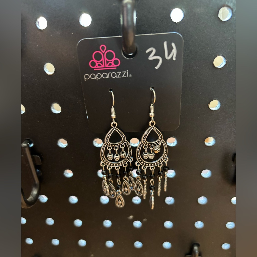 Paparazzi earrings